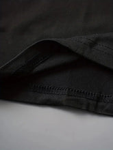 Load image into Gallery viewer, CAMISETA CON EL GRAFICO DE SERIE FRIENDS