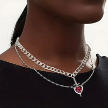 Load image into Gallery viewer, COLLAR ESPADA Y CORAZON 2PCS
