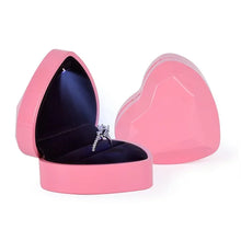 Load image into Gallery viewer, Creative Heart Shaped LED Light Jewelry Box High-end Proposal Confession Ring Box Light Jewelry Box Pendant

