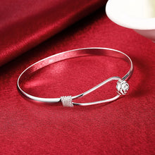 Load image into Gallery viewer, CONJUNTO DE FLOR EN PLATA 925
