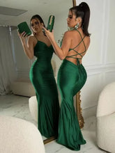 Load image into Gallery viewer, VESTIDO DE SATÉN

